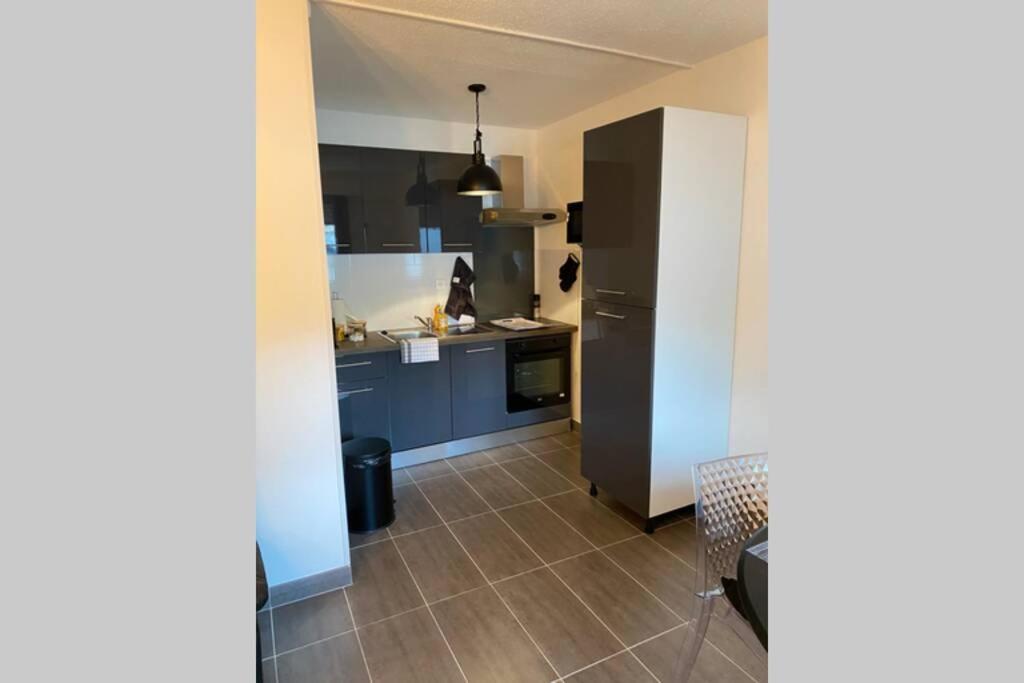 Le 12 Du Temple - Plein Coeur Centre Ville, Residence Privee, 5Mn Gare Sncf, Wifi Et Netflix Niort Kültér fotó